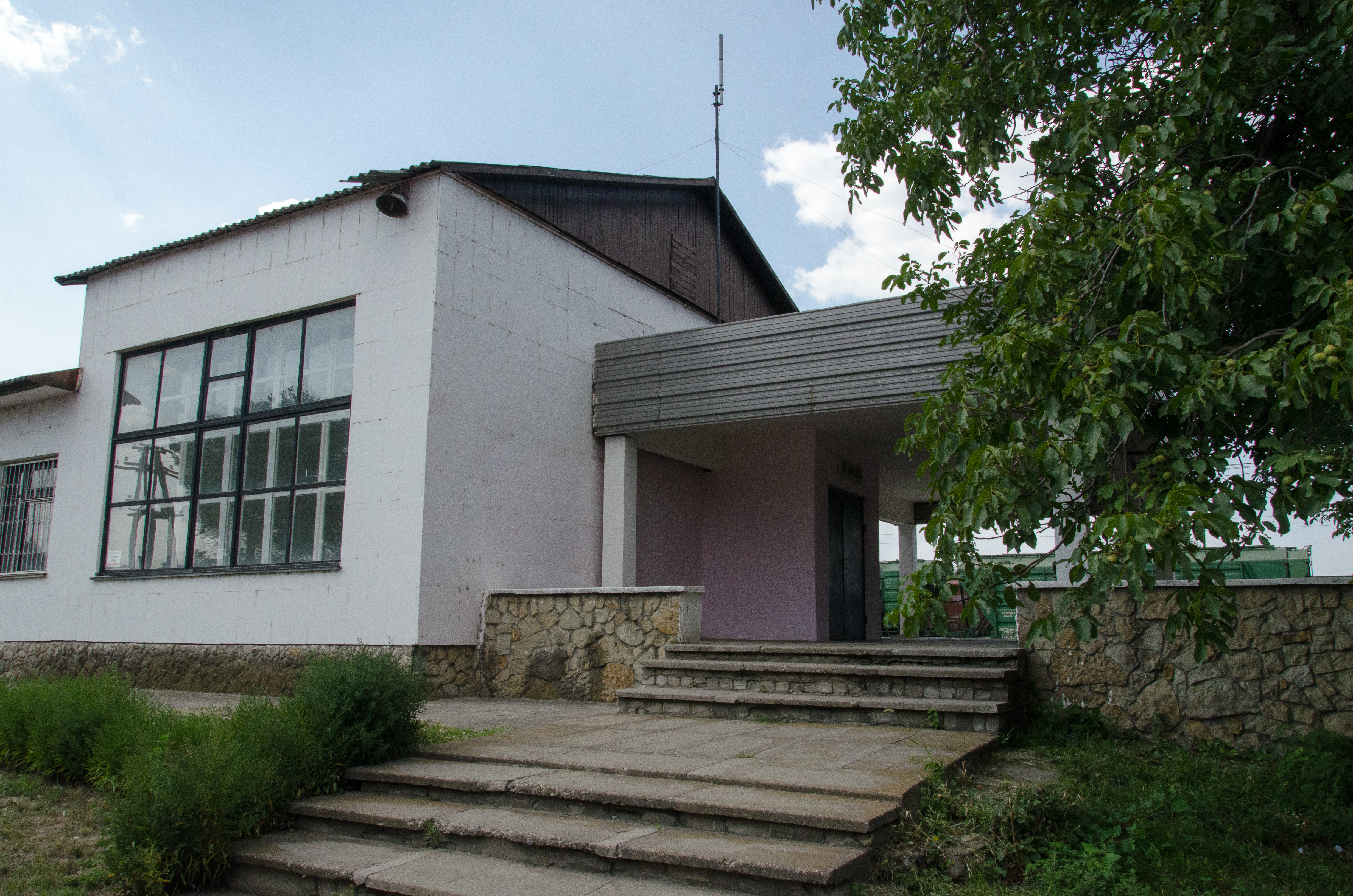 Гречишкино жд вокзал. Гречишкино краснодарский край. Гречишкино. Церковь в тбилисской краснодарский край. Станция гречишкино.