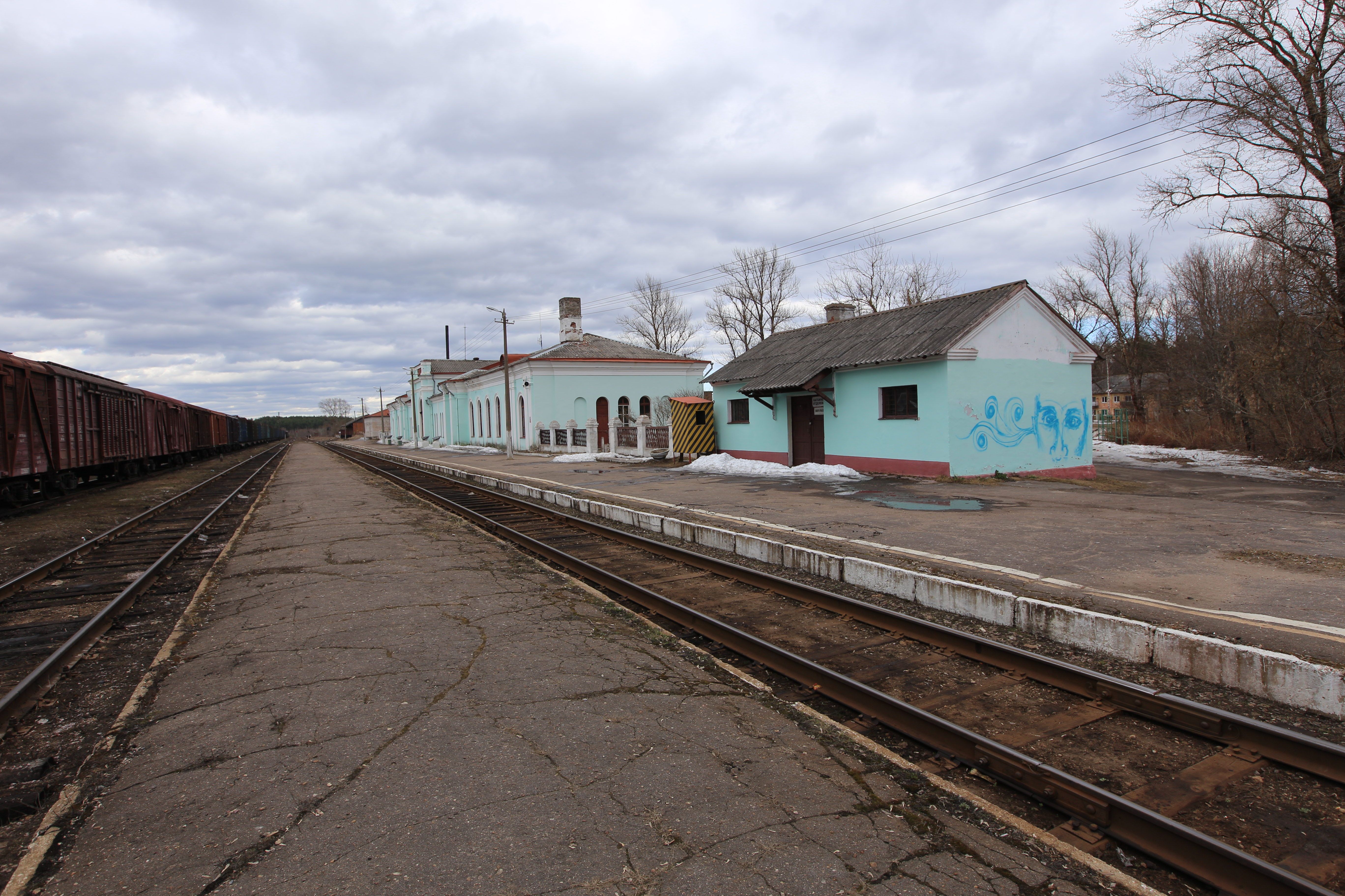Паровозное депо торопец. Торопец жд вокзал. Жд станция торопец. Жд станция торопец. Торопец вокзал.